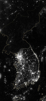 200px-Korean_peninsula_at_night_(2012).jpg
